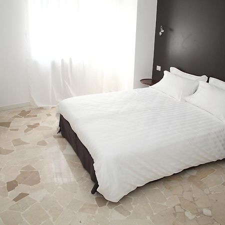 Torregiardino Bed & Breakfast Abbiategrasso Eksteriør bilde
